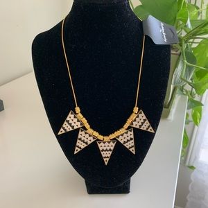 Vintage style gold necklace